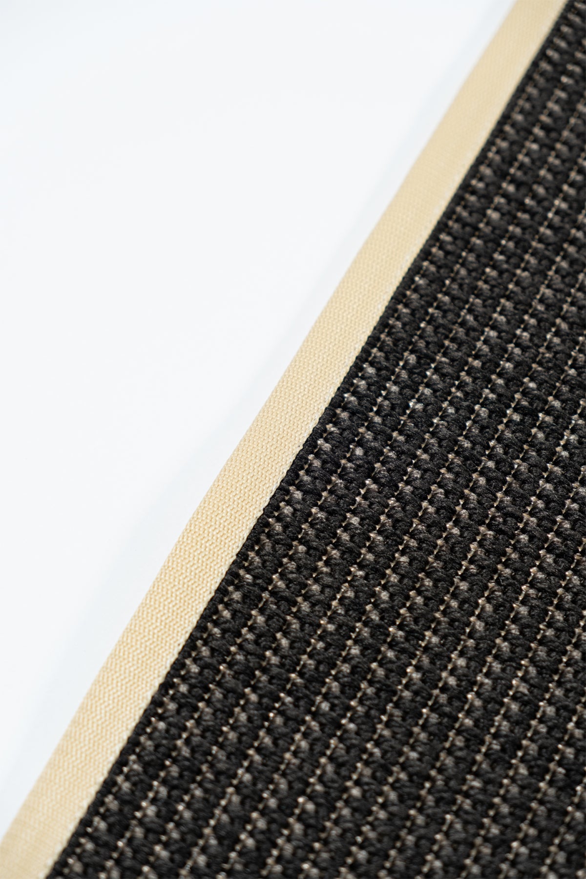 Suit SU04 Anthracite Biye 02 Beige Doğal Sisal Halı