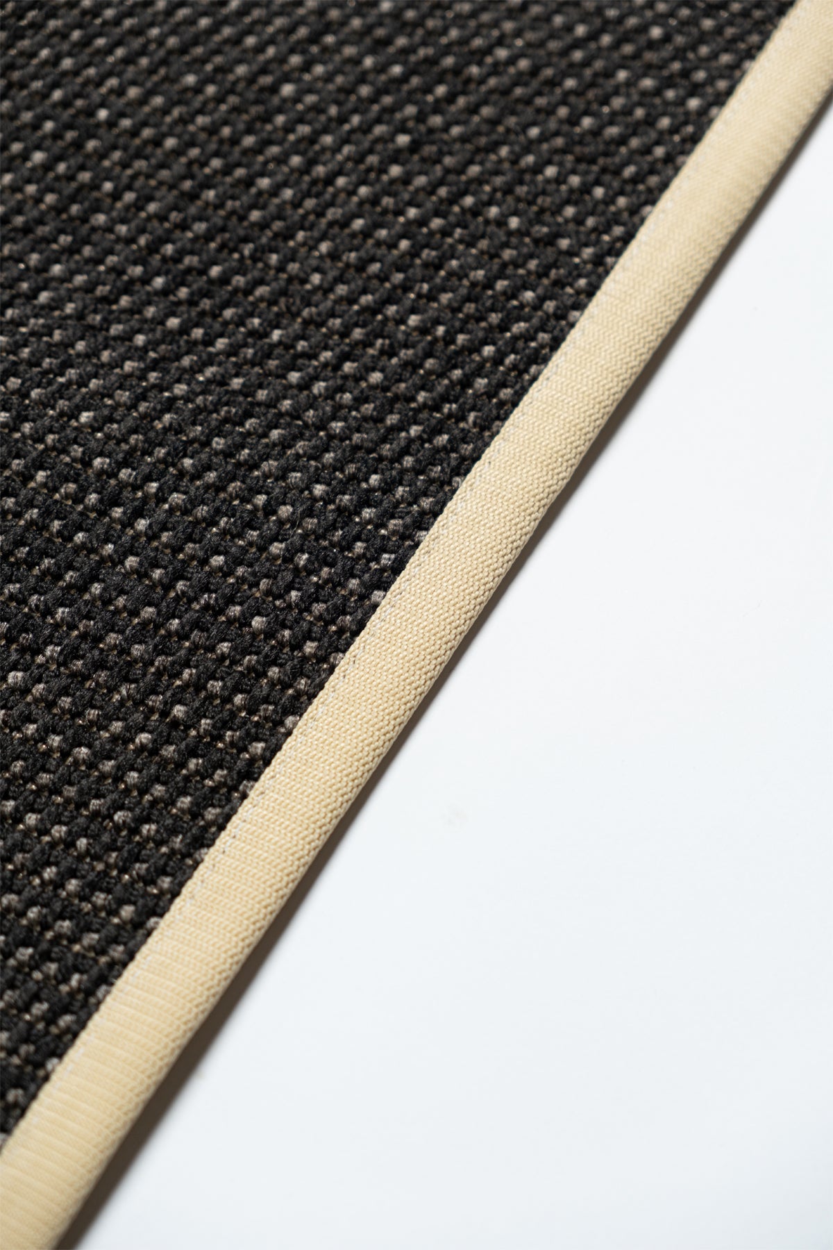 Suit SU04 Anthracite Biye 02 Beige Doğal Sisal Halı