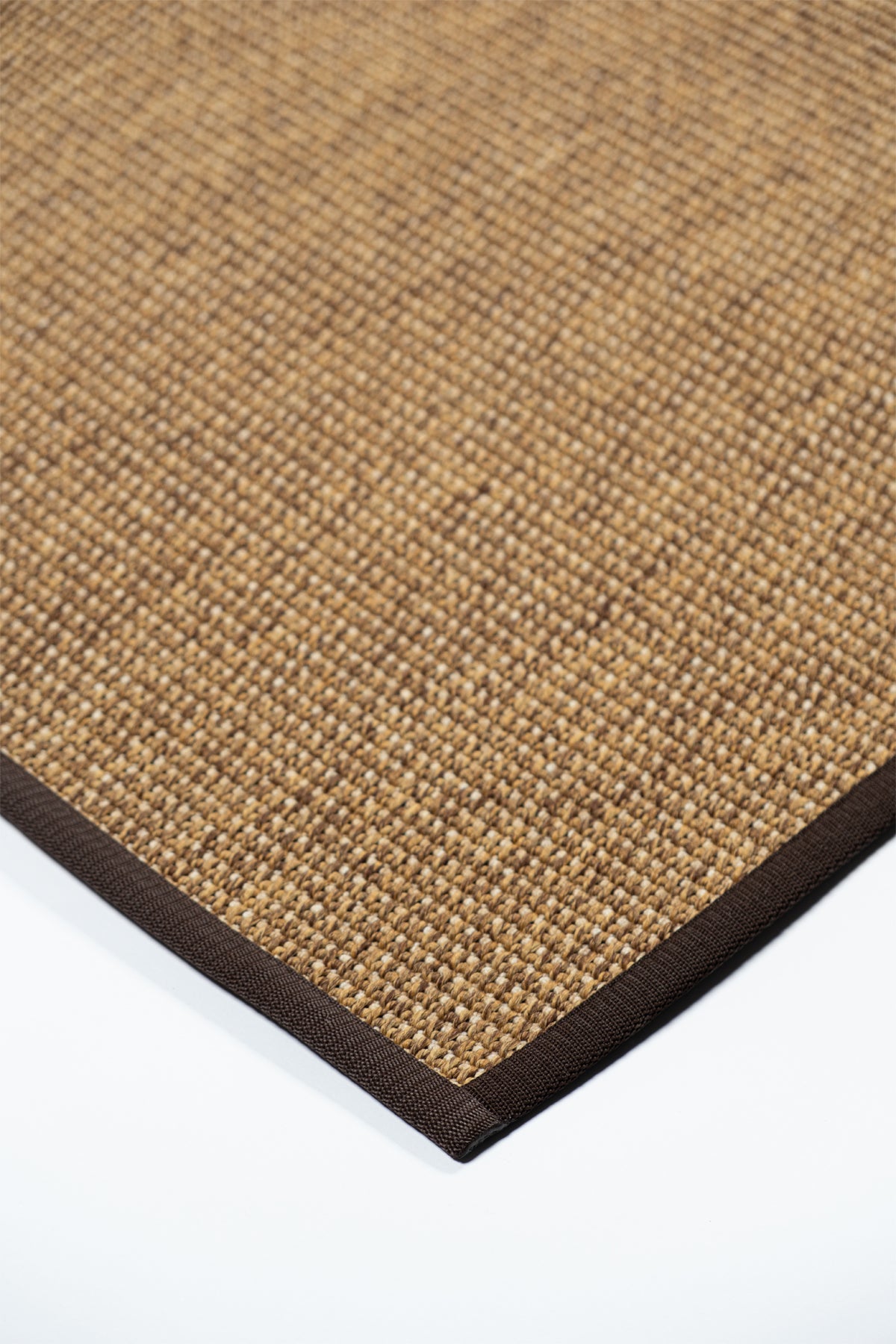 Suit SU05 Brown Piping 06 Dark Brown Natural Sisal Carpet