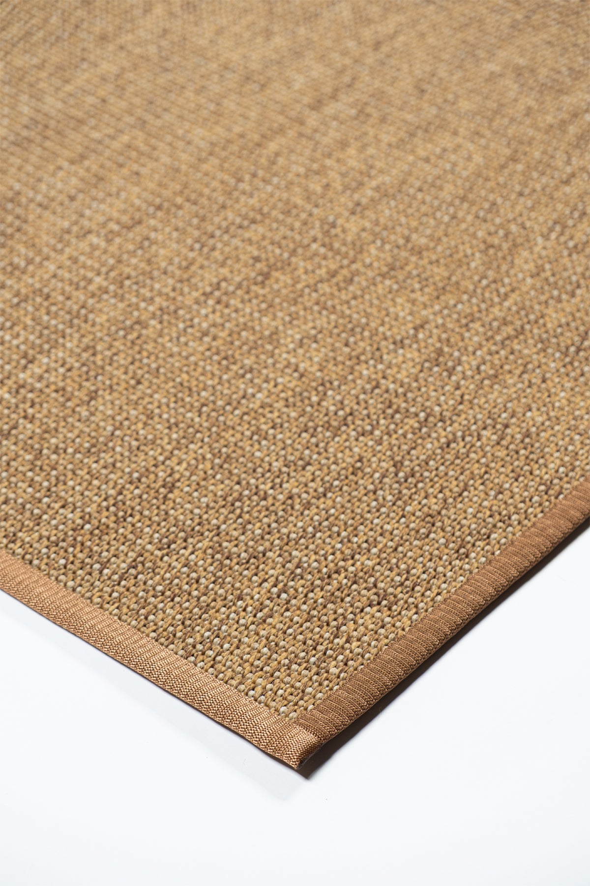 Suit SU05 Brown Piye 04 Dark Beige Natural Sisal Carpet